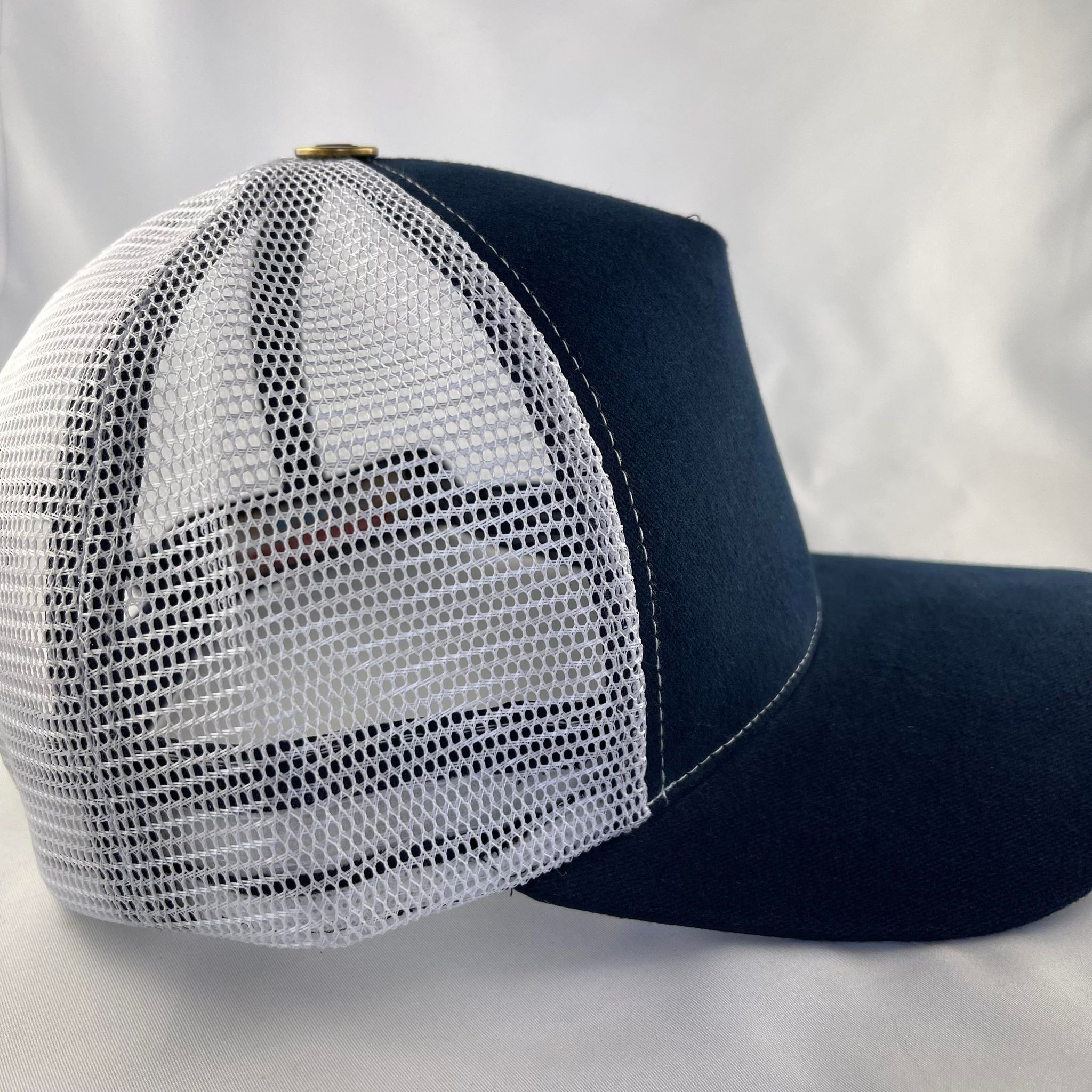 Bleu Marine & Blanche